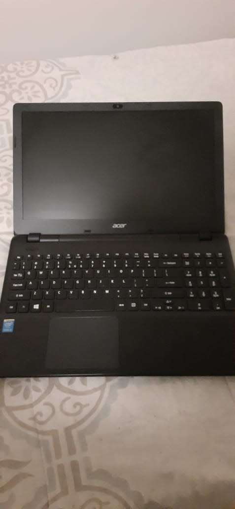 Acer laptop | i3 4005U 1.7Ghz | 8gb Ram | 500gb HDD | Windows 10 Home single langauge