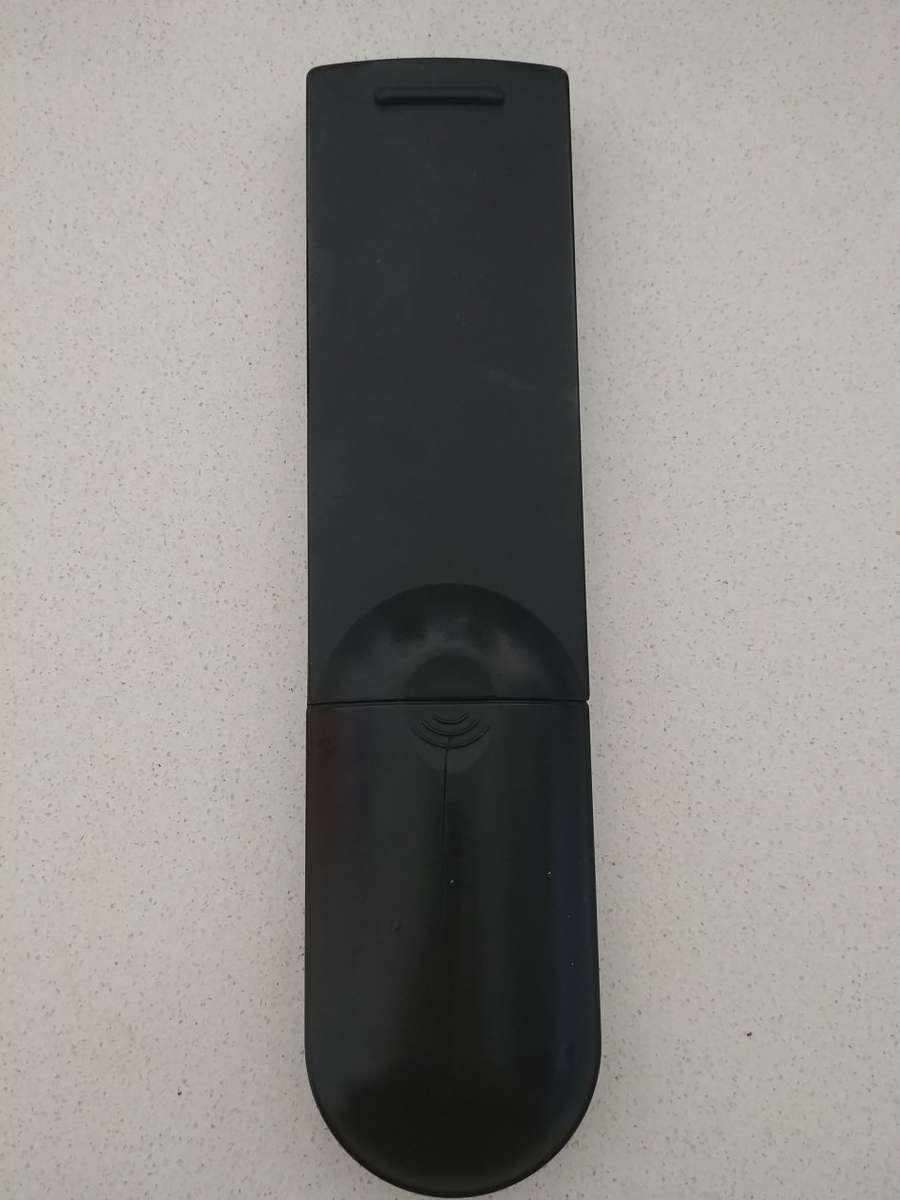 HiSense 24" LCD TV LCD24V87P - NO RESERVE