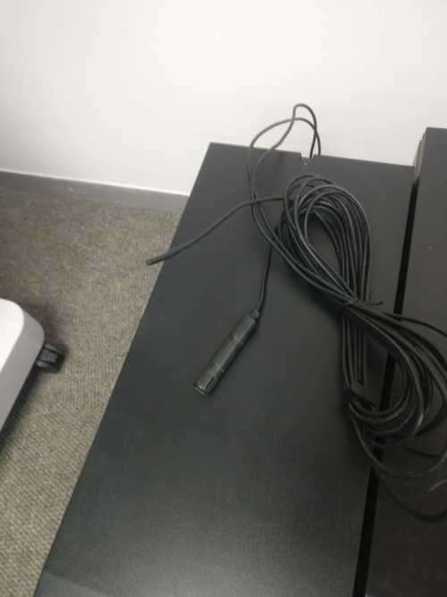 APC Smart-UPS XL 2200VA + 2 x APC Smart-UPS XL 48V Battery Pack + sensors (NO RESERVE)