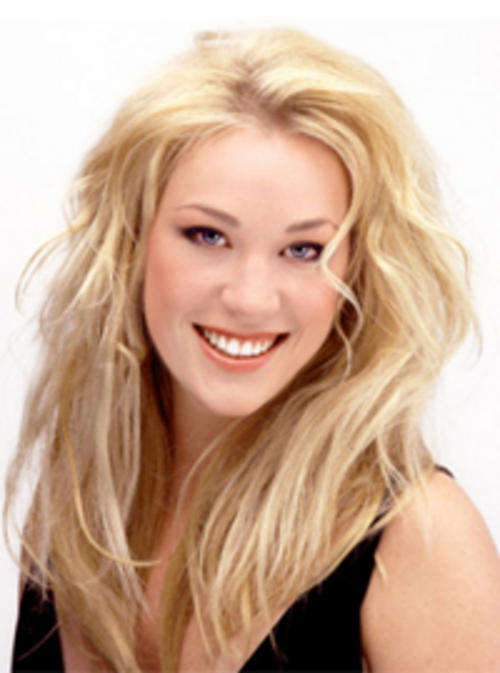 CLIP IN REMY HUMAN HAIR EXTENSIONS - FULL HEAD 18" INCHES IN BABY BEIGE BLONDE - BIG BODY WAVE