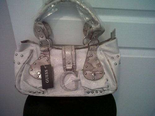 White Guess Handbag ****XMAS SPECIAL****