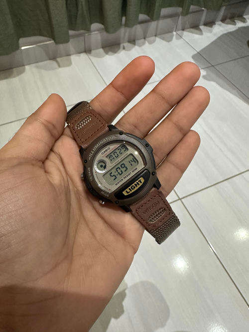 Casio Men`s W89HB-5AV Illuminator Sport Watch (DEMO)