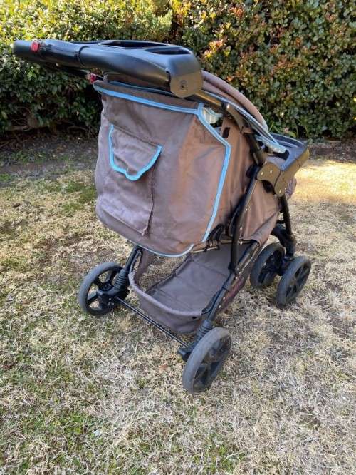 Chelino pram CLEARANCE SALE