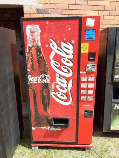 Coca Cola Vending Machine LAST ONE Excellent Working Condition