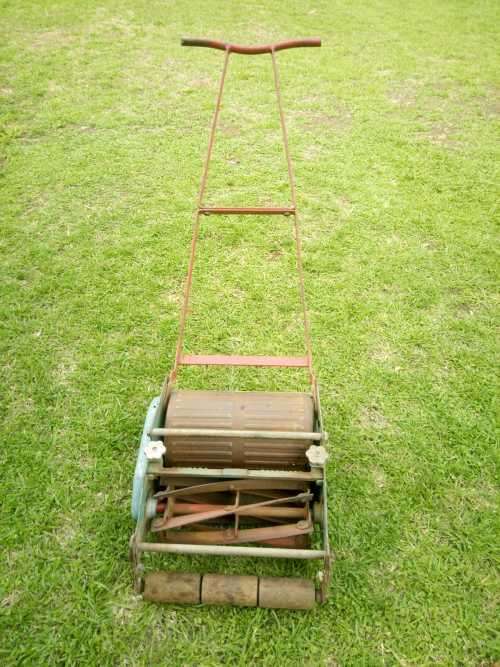 Manual Lawn Mower Excellent Working Condition