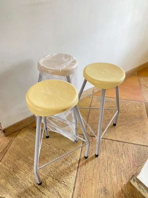 3x Bar Stools CLEARANCE SALE