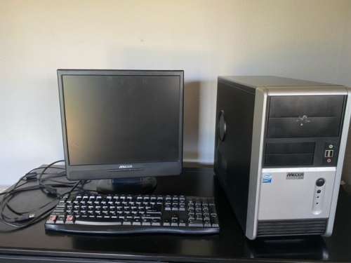 MECER STYLISH 17" INCH LCD SCREEN / MONITOR / KEYBOARD