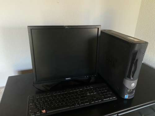 DELL computer/ Computer Box & Key Board