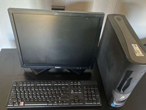 DELL computer/ Computer Box & Key Board
