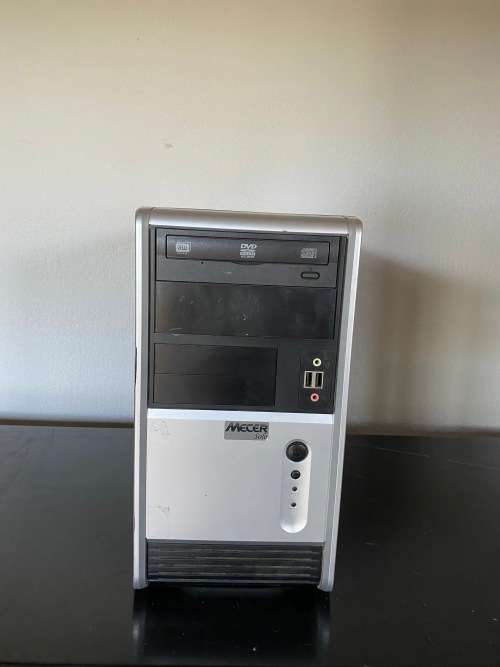 Mercer Solo Computer Box Comes with Windows XP Starter Edition