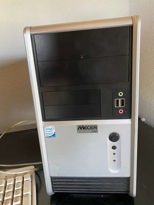 Philips Computer screen 14", Mecer Solo Computer box & Keyboard