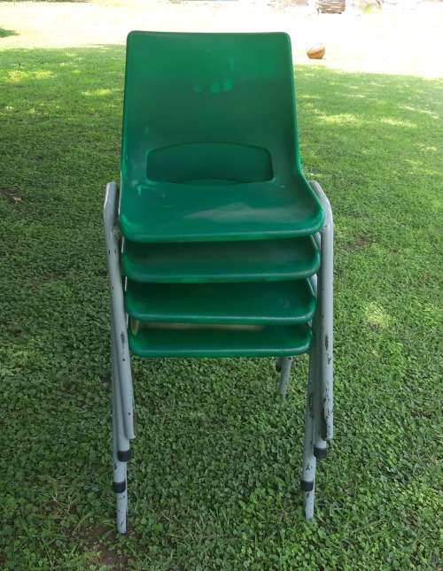 4 x Kids Plastic Green  Steel Frame Chairs 4 = 1 Bid : CLEARANCE SALE