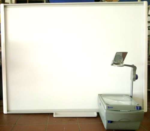 OVER HEAD PROJECTOR Includes Smart Board Screen