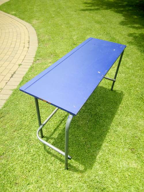 BLUE DESK 950mm  Great for Home Schooling