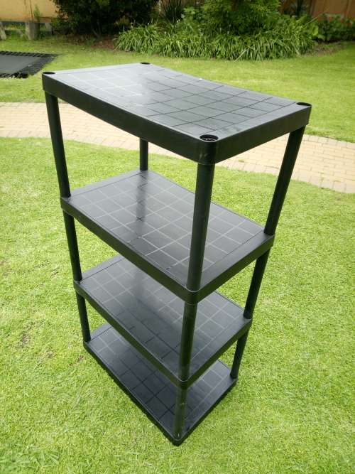 Collapsible Black plastic shelf