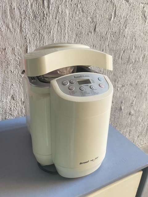 BREADMAKER Breadman Jnr by Russell Hobs