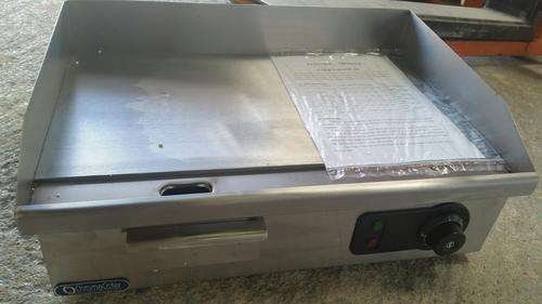 570mm Flat Top Grill   ** 570X440X230mm **  INDUSTRIAL PLEASE VIEW DESCRIPTION!