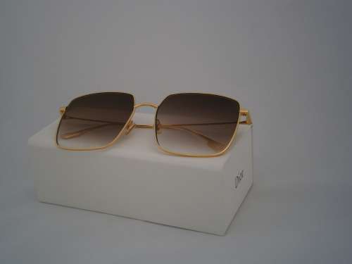 BRAND NEW DIOR DESIGNER SUNGLASSES