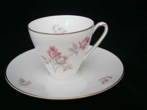 PART DINNER AND TEA SET 26 PIECES - ALKA BAVARIA CLAUDIA