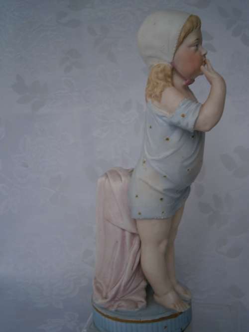 Very rare Large Figurine by Carl Schneider   (Germany)