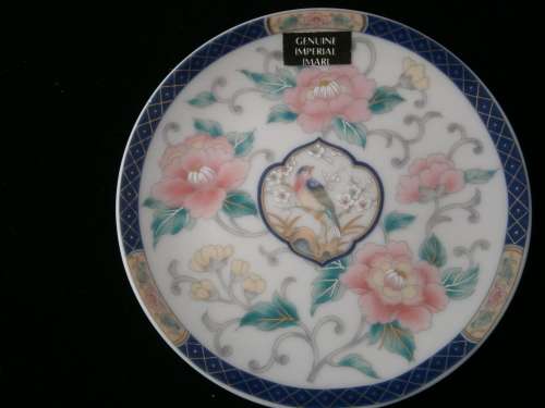 Collection of  7 Imary Pin Dishes
