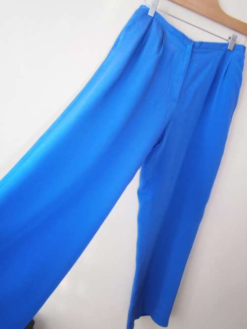 Gorgeous 100% Silk Pants.