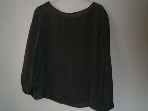 Silk Blouse with interesting sleeves in size - M