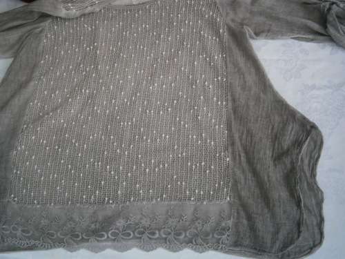 Lovely Tunic /Blouse with lace and sequins in size - M-L