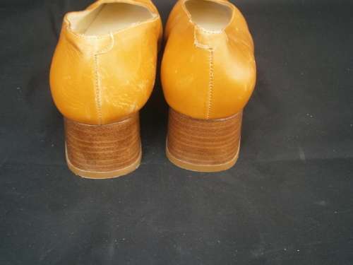 Genuine Leather "Heyraud Paris" shoes. Made in Italy. Size 7. New.