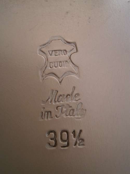 Genuine Leather "Heyraud Paris" shoes. Made in Italy. Size 7. New.