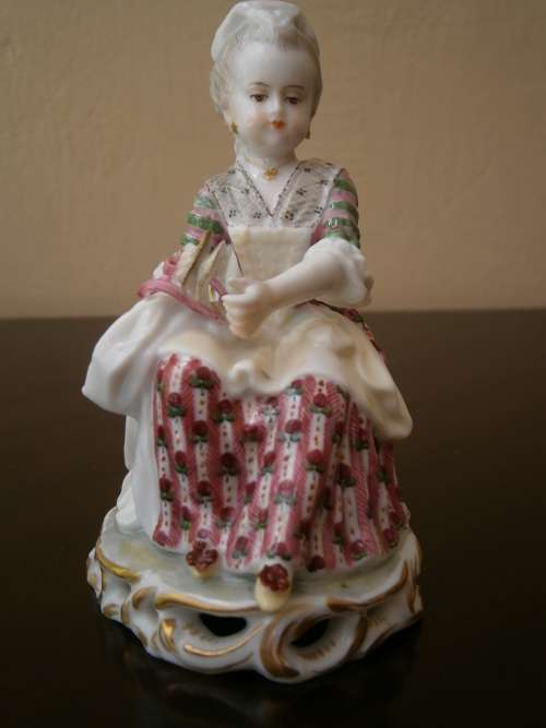 Chelsea porcelain figurine