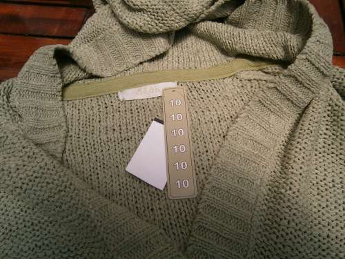 Hooded knitting jumper -New!
