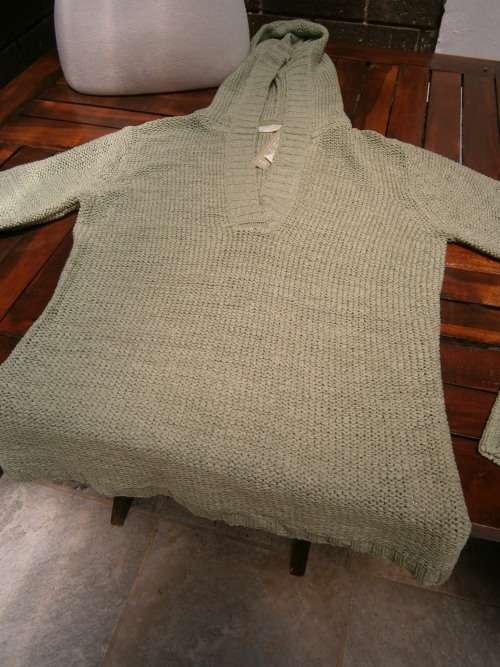 Hooded knitting jumper -New!