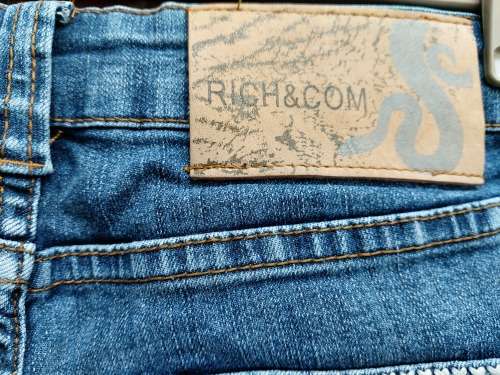 Jeans with embroideries