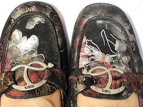 Genuine  Suede leather shoes with printed gold and silver pattern