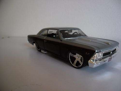 !!! Crazy R1 Auction !!! 1966 Chevrolet Chevelle SS 396 Scale 1:24 - A Maisto Original!!