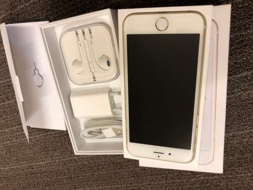 iPhone 6s 64GB Gold **Like new** including cover