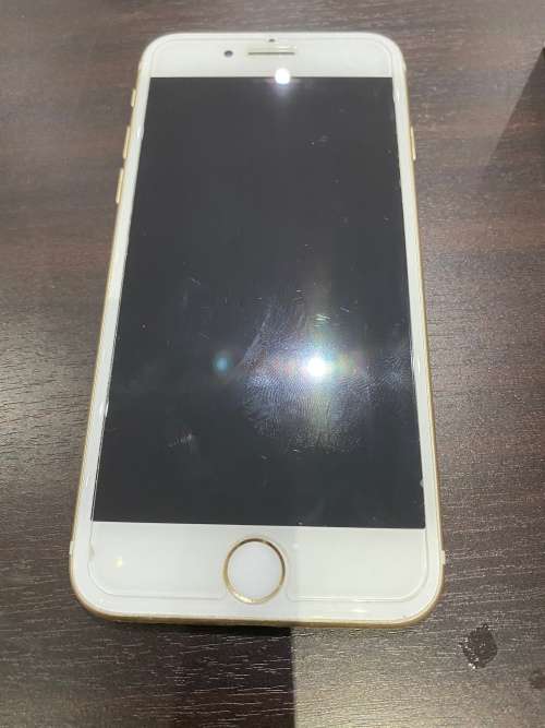 iPhone 7 32GB Gold including 2 covers