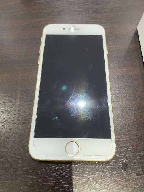 iPhone 7 32GB Gold including 2 covers