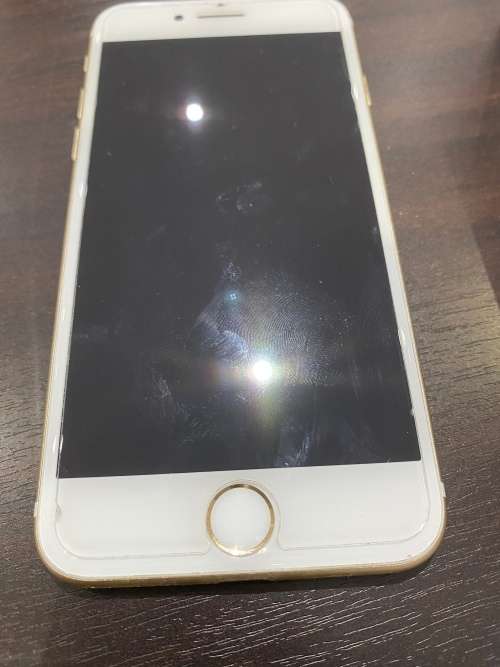 iPhone 7 32GB Gold including 2 covers