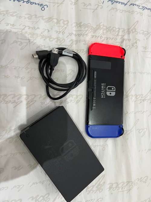 Nintendo Switch V2 including box and accessories
