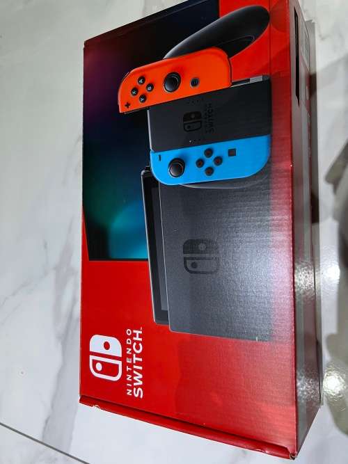 Nintendo Switch V2 including box and accessories