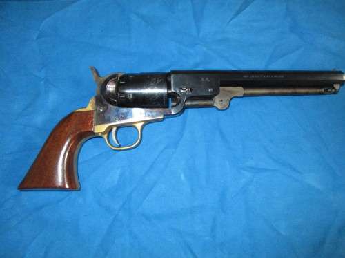 Colt 1851 Navy Revolver black powder (Pietta Italy)