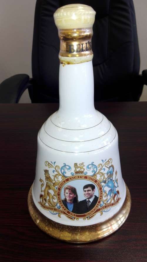 Bells commemorative whisky