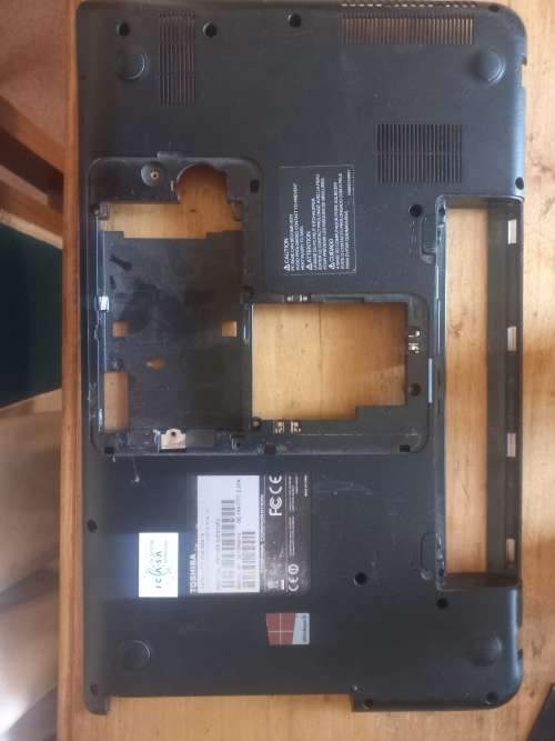 TOSHIBA Satellite C55-A5180  cpu N2820 @ 2.13 Ghz and ram included and screen