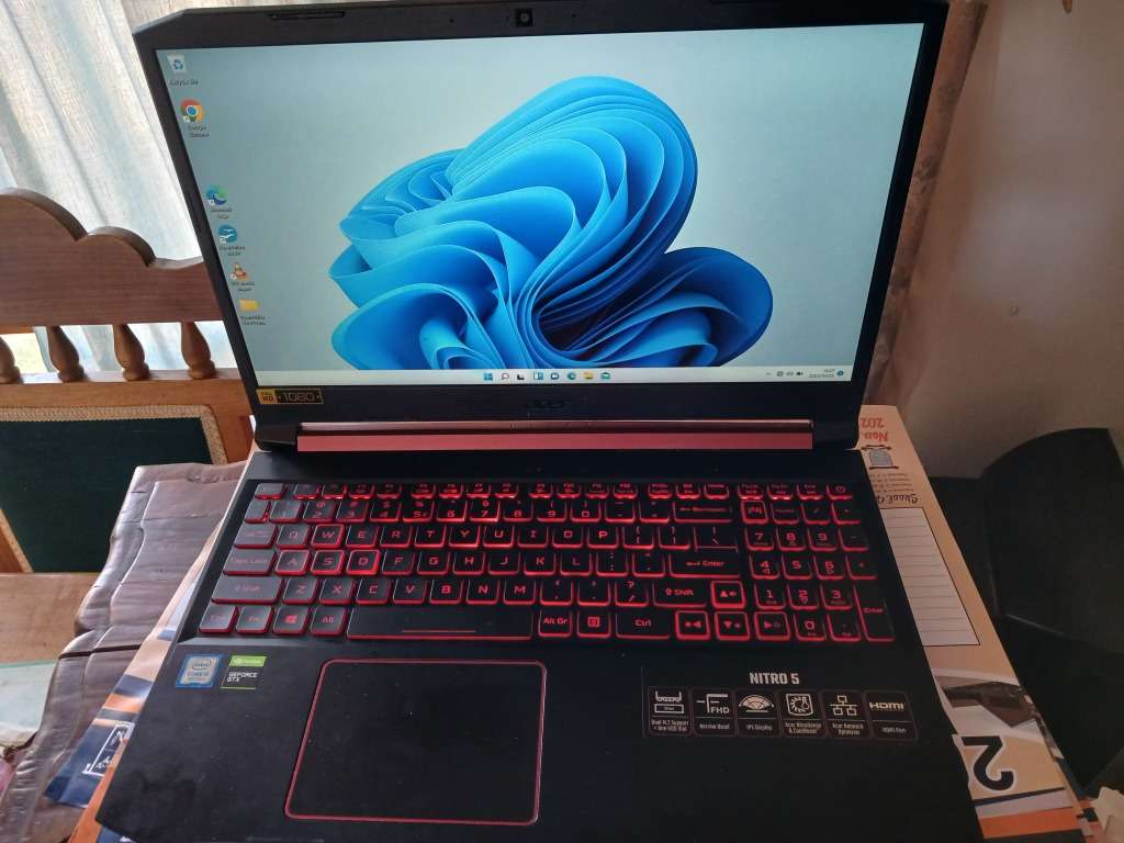 Acer Nitro 5 AN515-54-5659 i5 -9300H 2.40ghz 8gb NVIDIA GeForce GTX 1650 4GB GDDR5