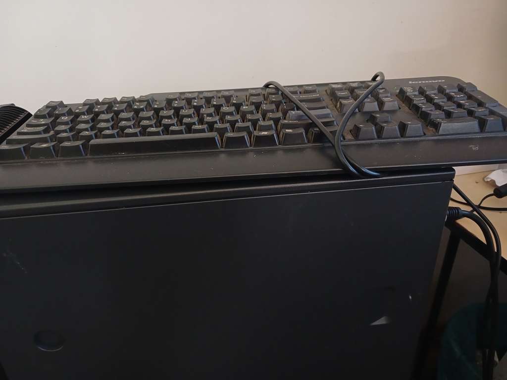 Lenovo Thinkcentre Daytona-G L-IQ965U