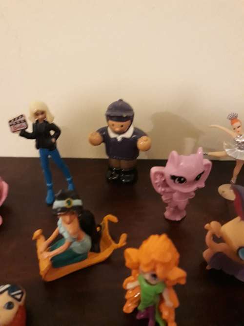 A Beautifful Collection of Girl`s Toy Figurines