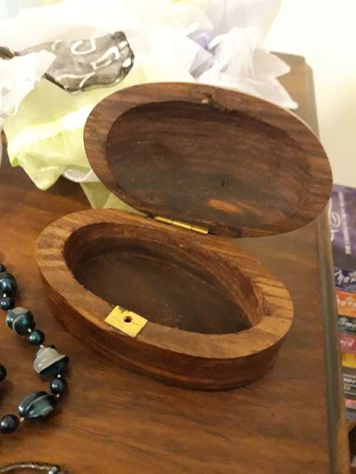 Massive Lot of Jewellery and Related Items!