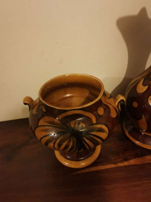 Made in Hawaii - Stunning Pottery Planter Set